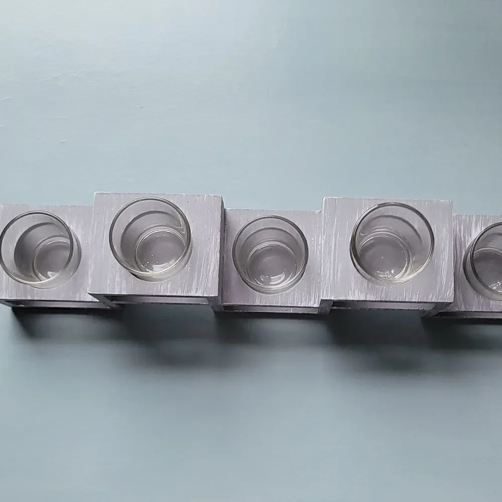 Tabletop candle holder